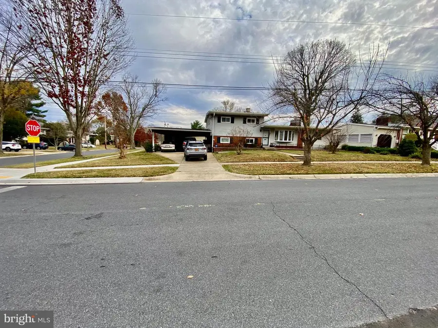 405 Linthicum St, Rockville, MD 20851 - Image #2