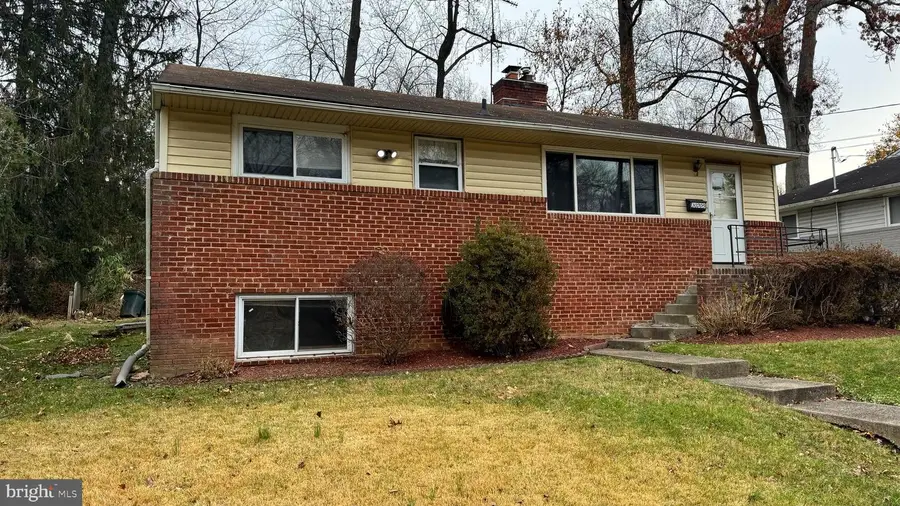 10705 Lockridge Dr, Silver Spring, MD 20901 - Image #3