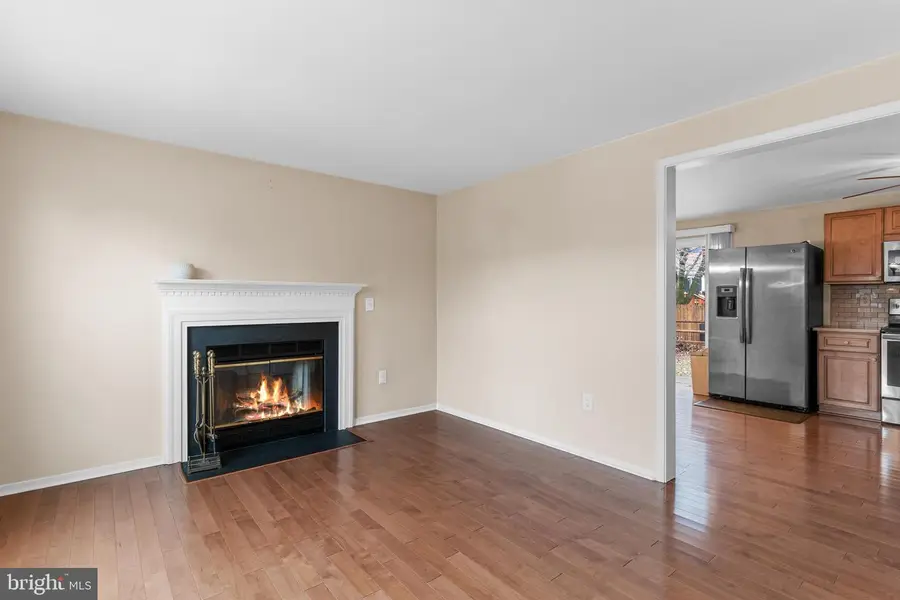 7423 Kilcreggan Ter, Gaithersburg, MD 20879 - Image #3