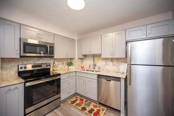 15100 Interlachen Dr #4-110, SILVER SPRING, MD 20906