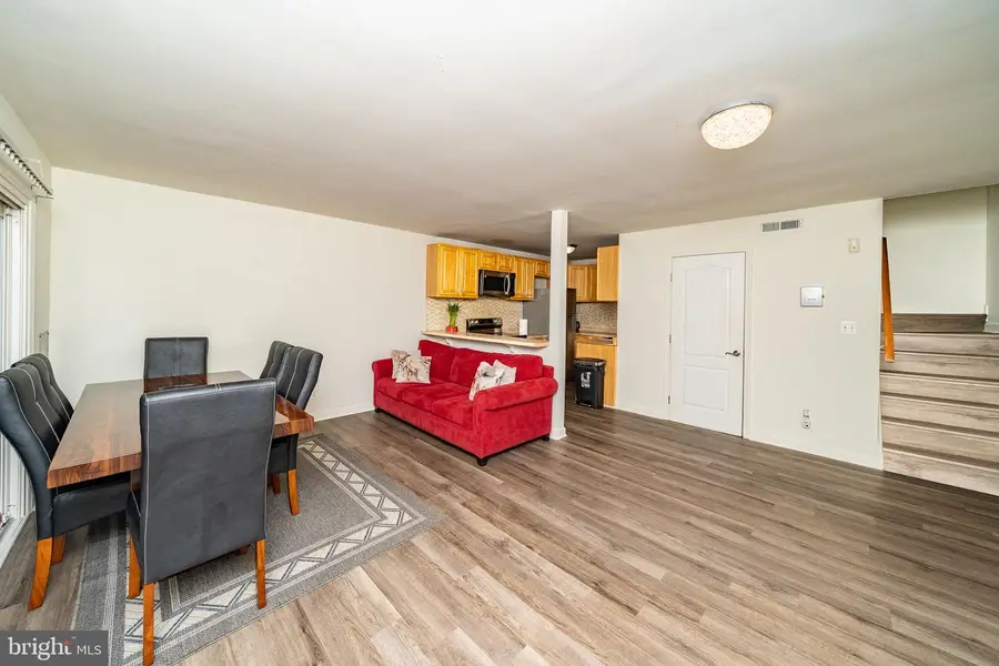 9804 Brookridge Ct, Montgomery Village, MD 20886 - Image #3