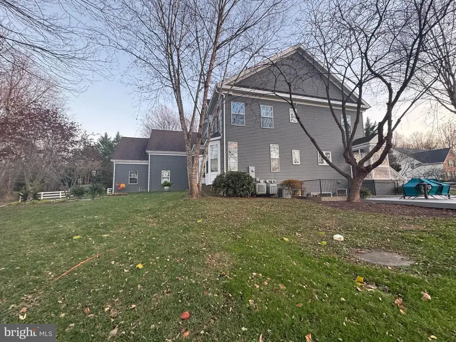 14912 Little Bennett Dr, Clarksburg, MD 20871 - Image #3