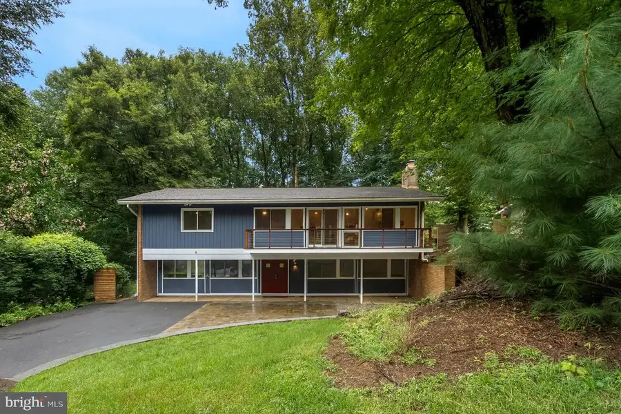 7614 Hamilton Spring Rd, Bethesda, MD 20817 - Image #2