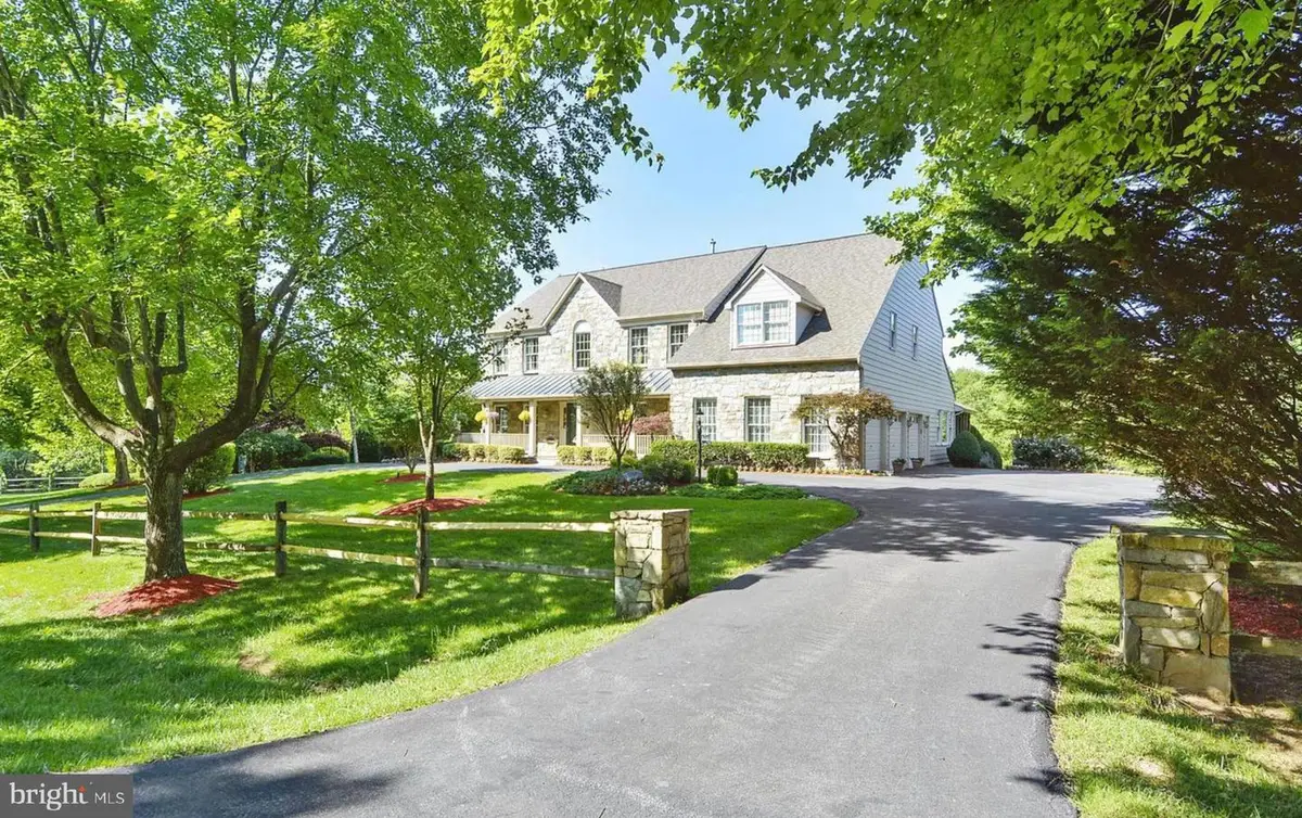 19408 Olive Tree Way, Gaithersburg, MD 20879 - Image #1