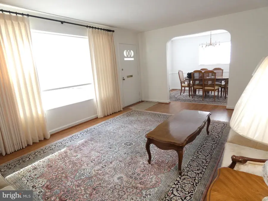 6205 Kirby Rd, Bethesda, MD 20817 - Image #3