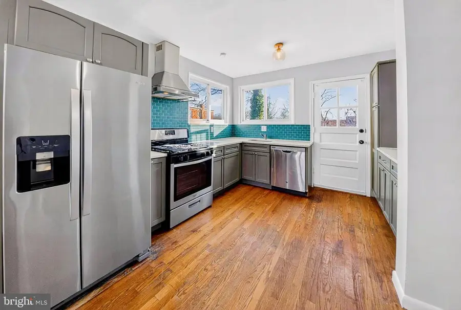 8611 Carroll Ave, Silver Spring, MD 20903 - Image #3