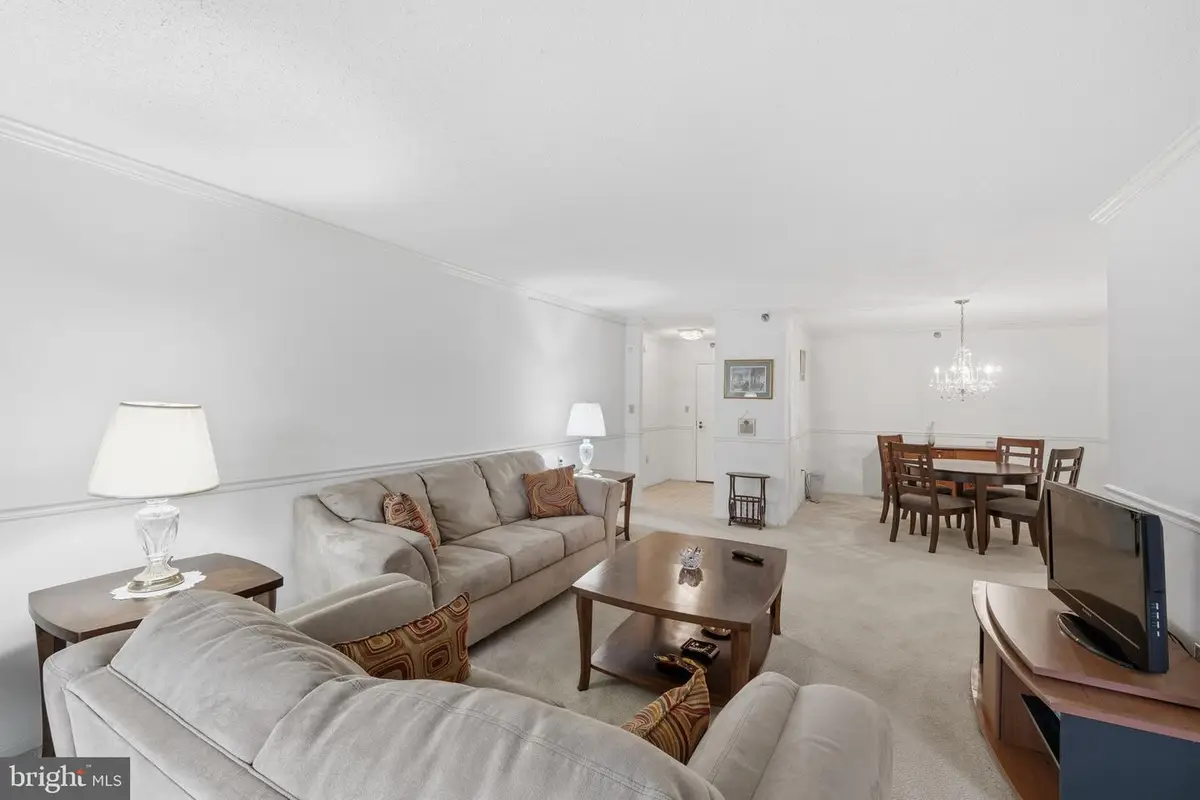 15100 Interlachen Dr #4-201, Silver Spring, MD 20906 - Image #1