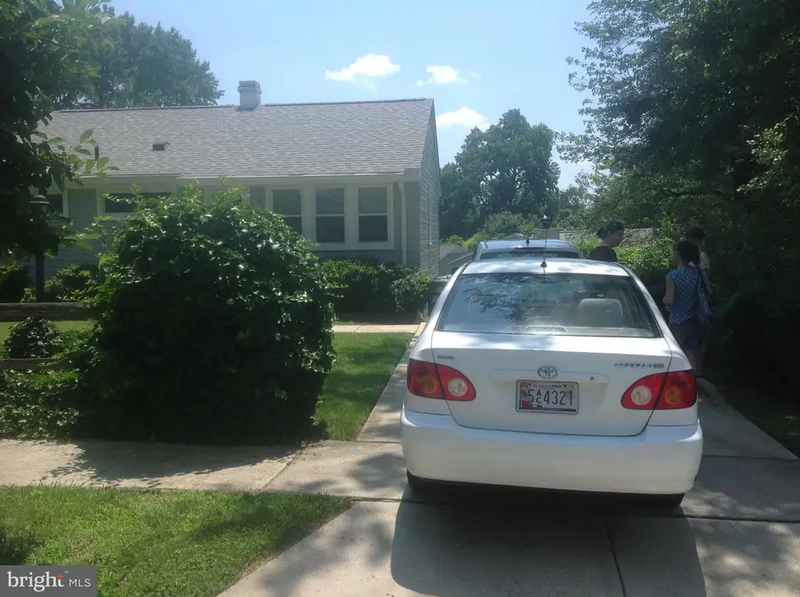 1205 Highwood Rd, Rockville, MD 20851 - Image #2