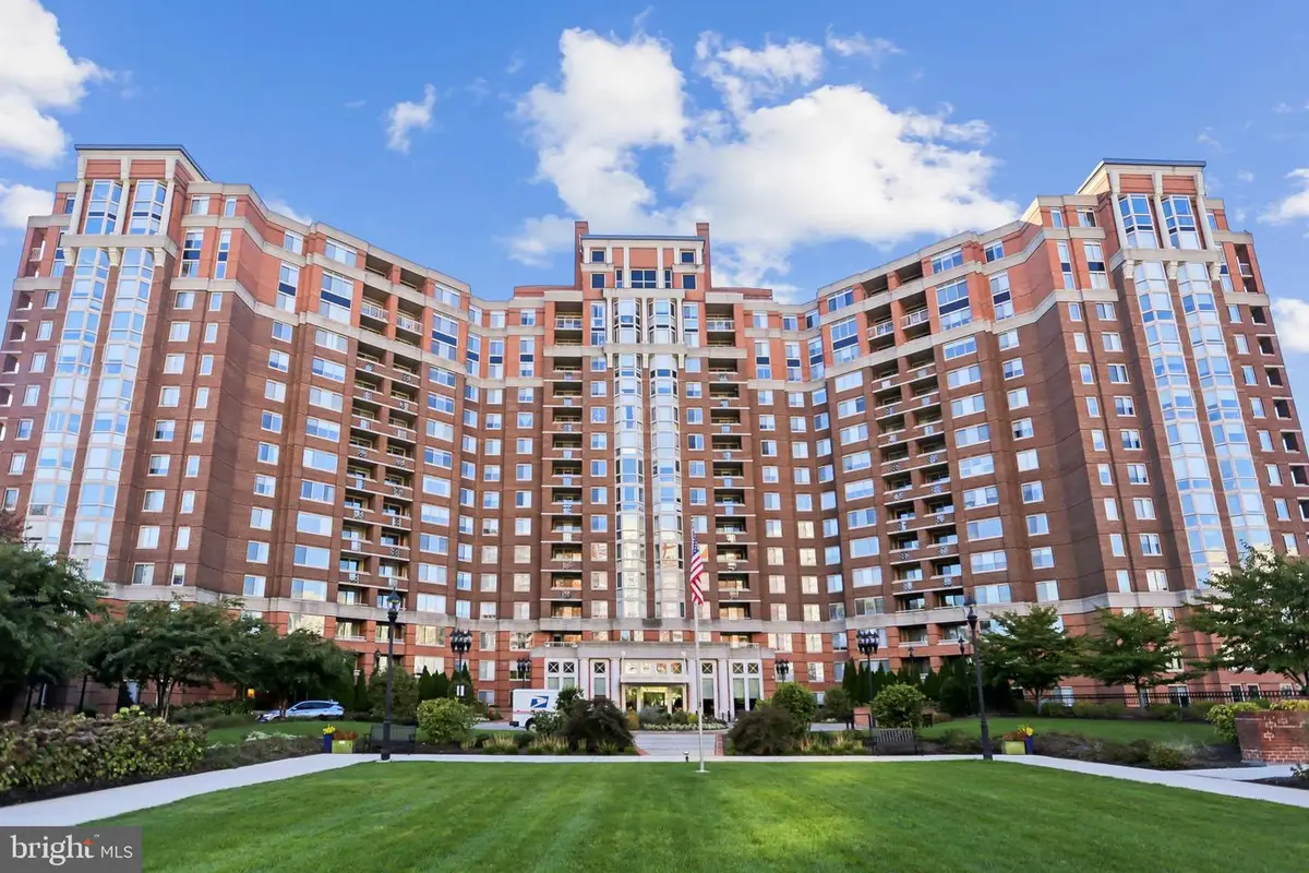 5809 Nicholson Ln #13, Rockville, MD 20852 - Image #1