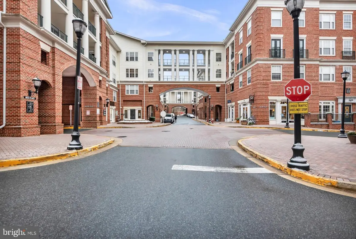 7 Booth St #302, Gaithersburg, MD 20878 - Image #1