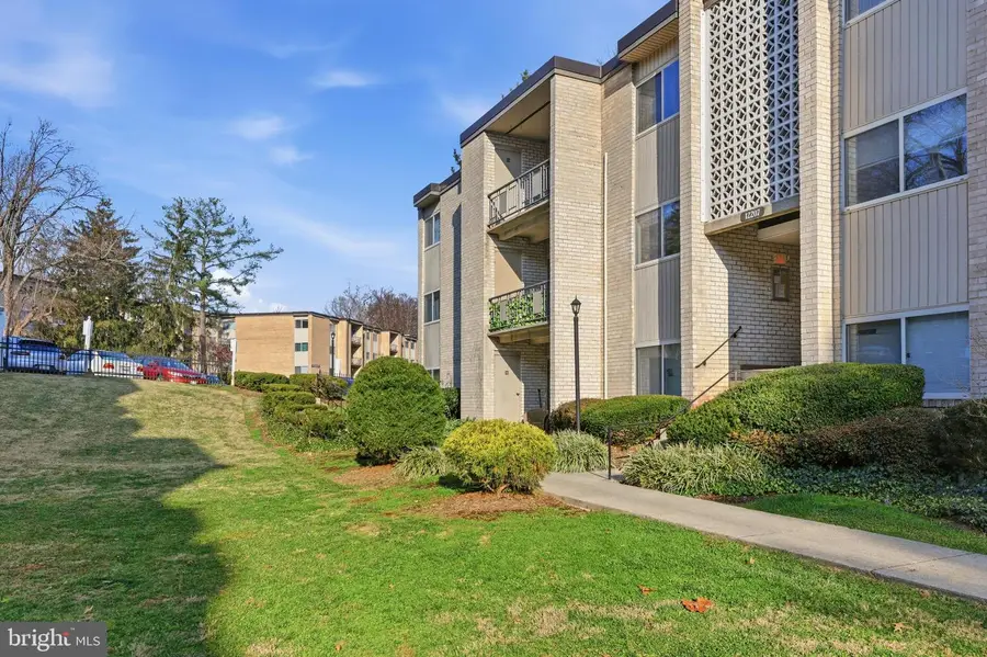 12207 Braxfield Ct #53, Rockville, MD 20852 - Image #2