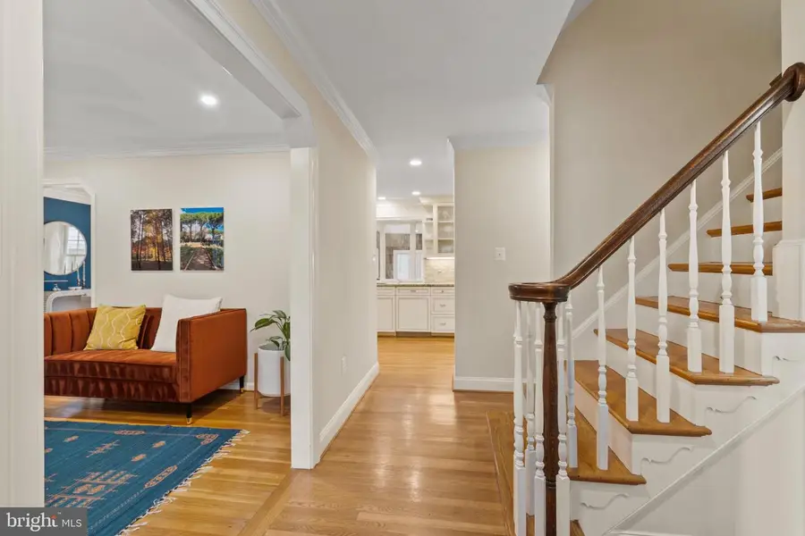 5 Columbia Ct, Rockville, MD 20850 - Image #2