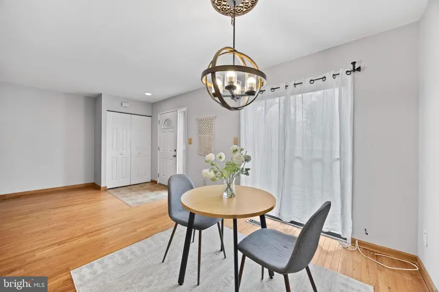 9320 Jarrett Ct, Montgomery Village, MD 20886 - Image #3