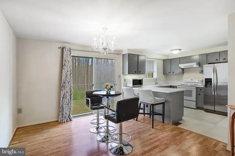 14425 Pebble Hill Ln, North Potomac, MD 20878 - Image #3