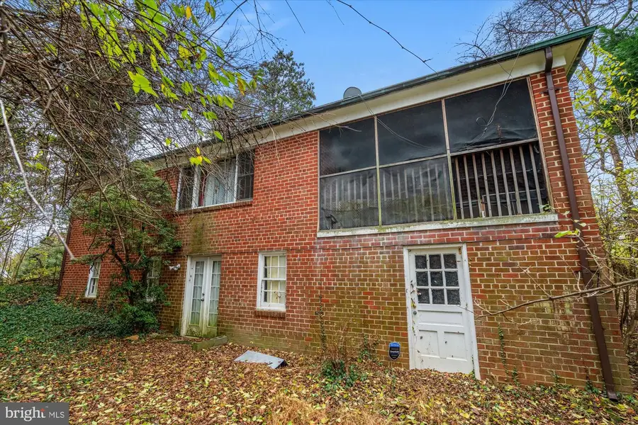 709 Greyrock Dr, Silver Spring, MD 20910 - Image #3