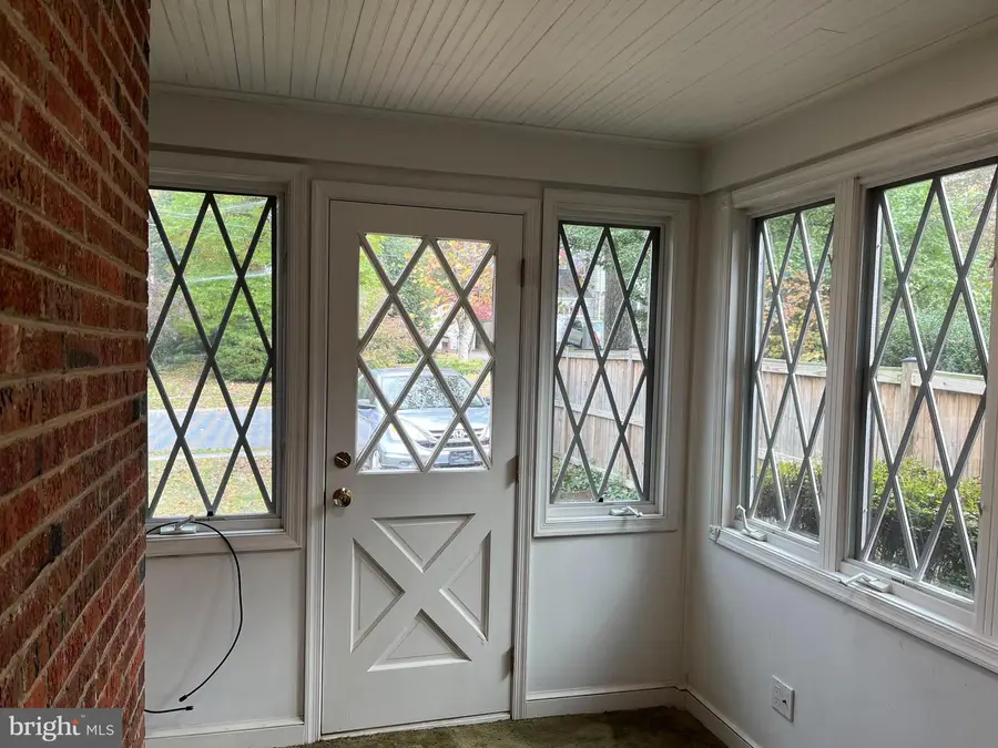 8904 Grant St, Bethesda, MD 20817 - Image #3