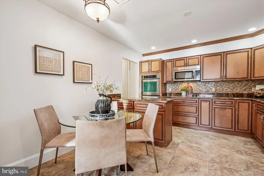 8101 Connecticut Ave #c-601, Chevy Chase, MD 20815 - Image #2