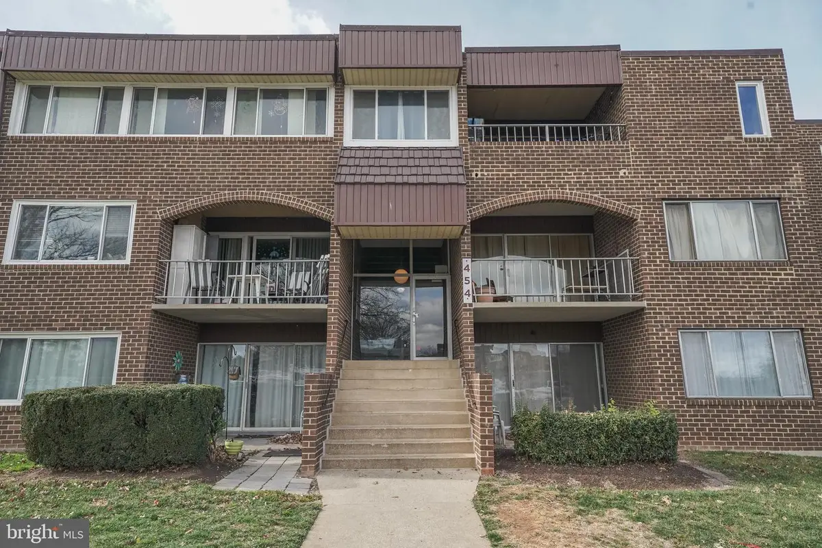 454 Girard St #103, Gaithersburg, MD 20877 - Image #1