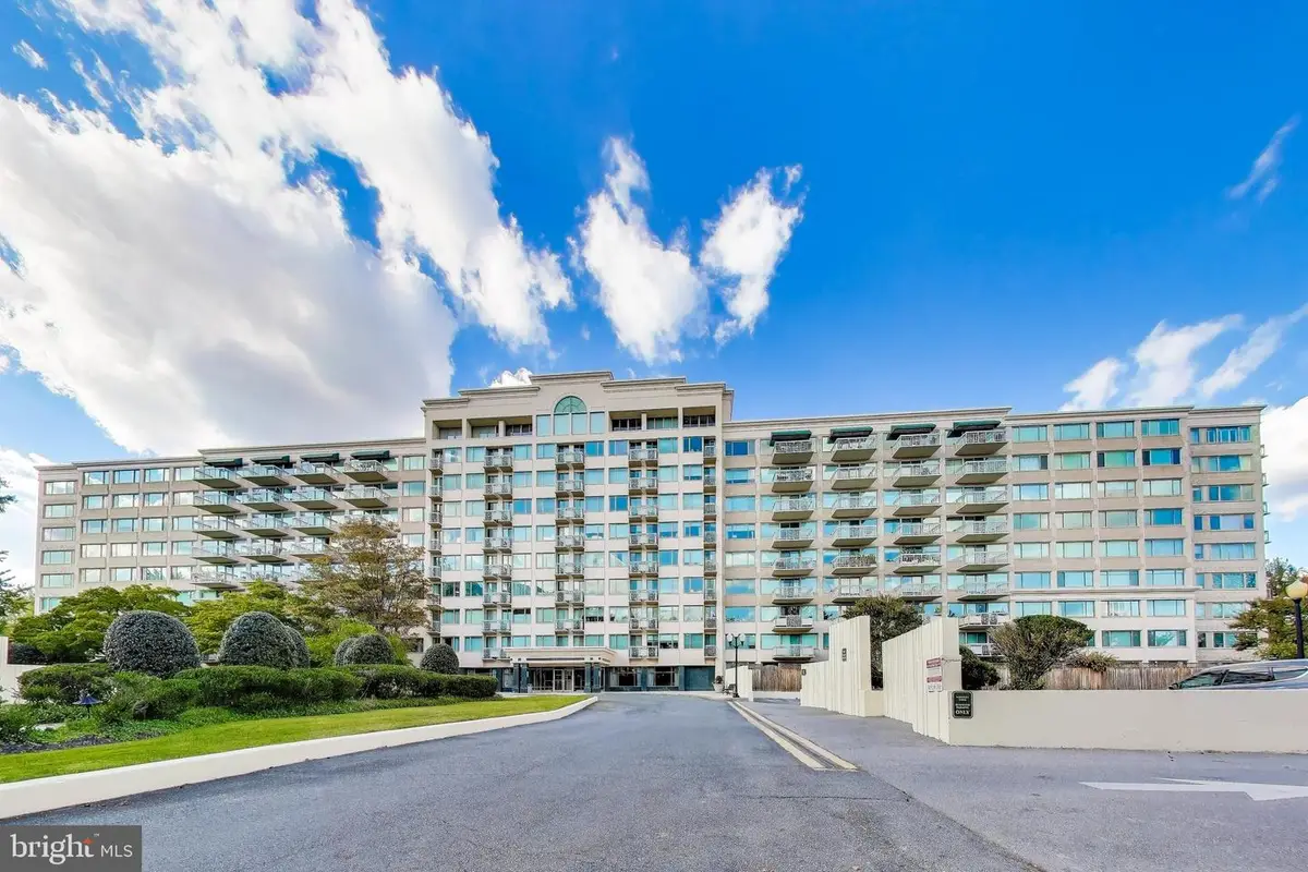 5450 Whitley Park Ter #806, Bethesda, MD 20814 - Image #1