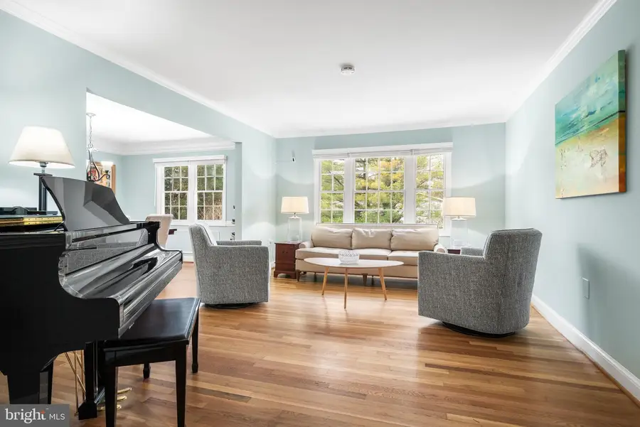 14716 Bauer Dr, Rockville, MD 20853 - Image #3