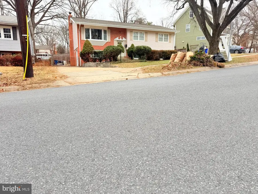 2003 Prichard Rd, Silver Spring, MD 20902 - Image #3