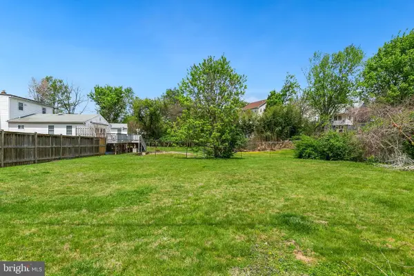 302 Highland Ave, ROCKVILLE, MD 20850