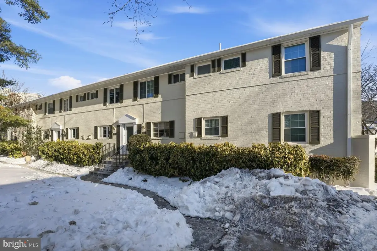 5364 Pooks Hill Rd, Bethesda, MD 20814 - Image #1