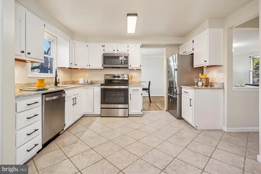 20728 Bell Bluff Rd, Gaithersburg, MD 20879 - Image #3