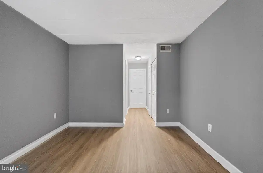 3301 Hewitt Ave #403, Silver Spring, MD 20906 - Image #2