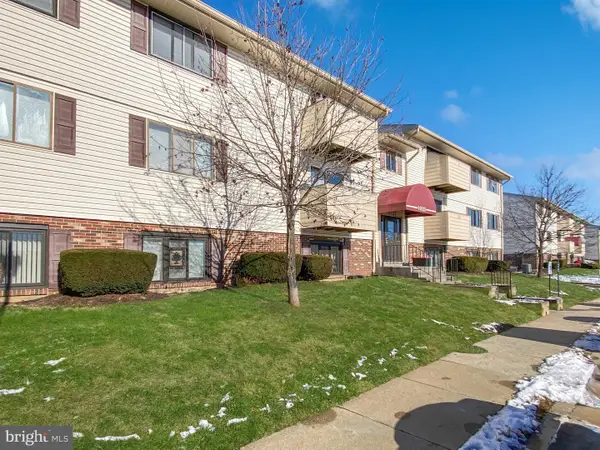 19525 Gunners Branch Rd #222, GERMANTOWN, MD 20876