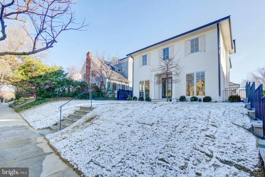 4422 Walsh St, Chevy Chase, MD 20815 - Image #2