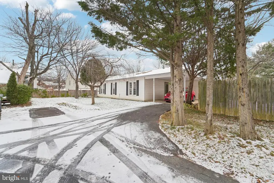 8213 Shady Spring Dr, Gaithersburg, MD 20877 - Image #3