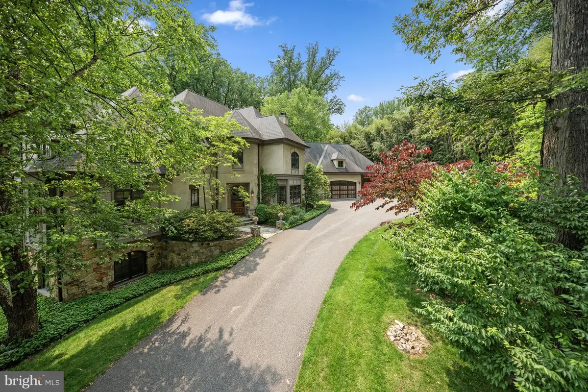 10 Burning Tree Ct, Bethesda, MD 20817 - #1