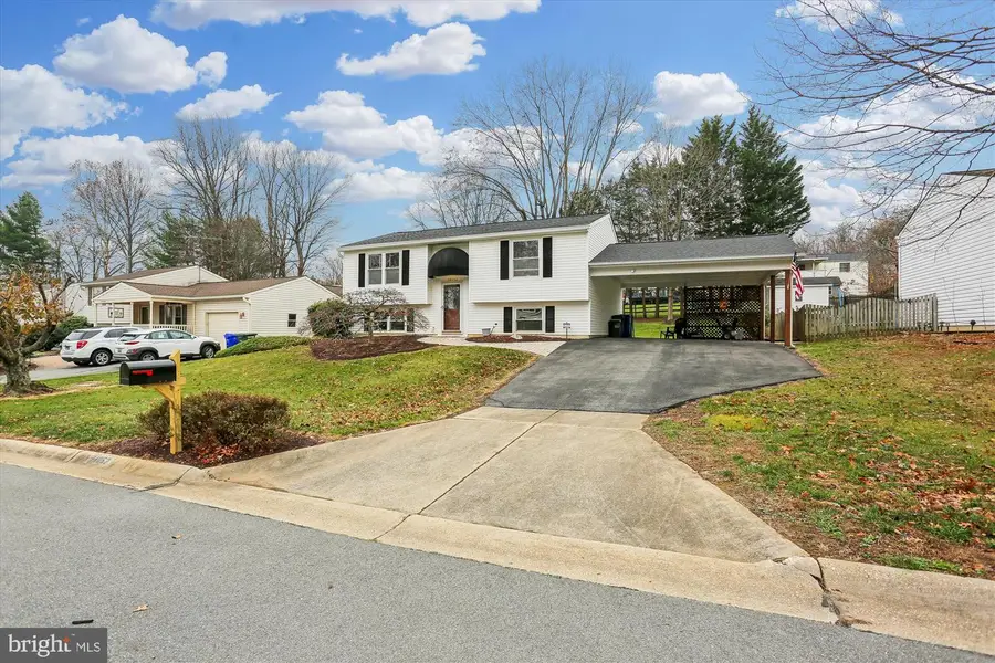 24052 Sugar Cane Ln, Gaithersburg, MD 20882 - Image #3