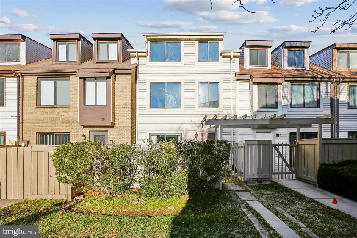 10012 Forest View Pl, Montgomery Village, MD 20886 - #1