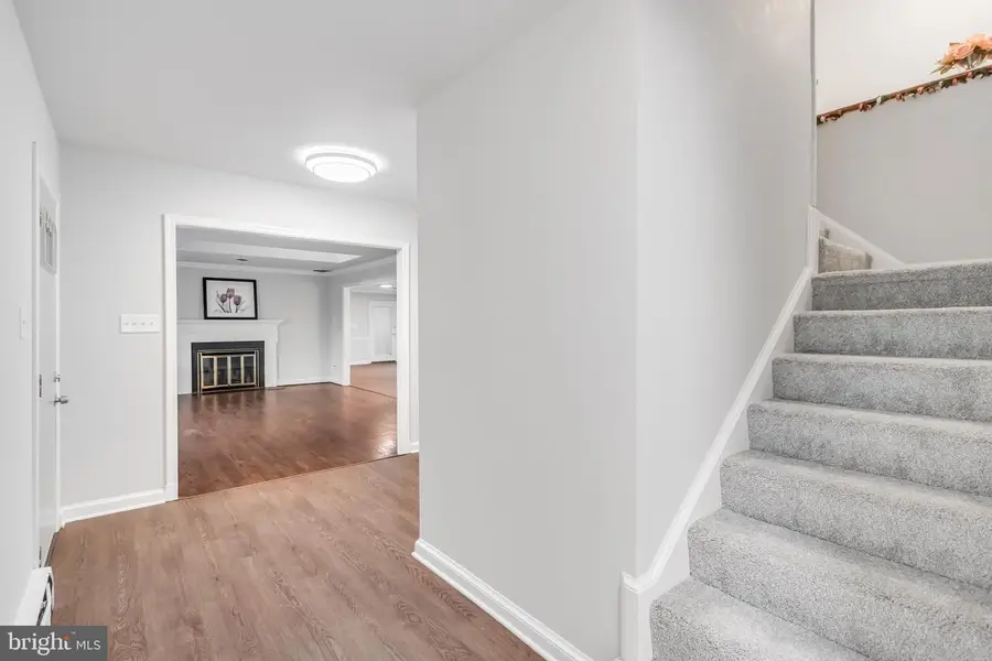 12508 Over Ridge Rd, Rockville, MD 20854 - #2