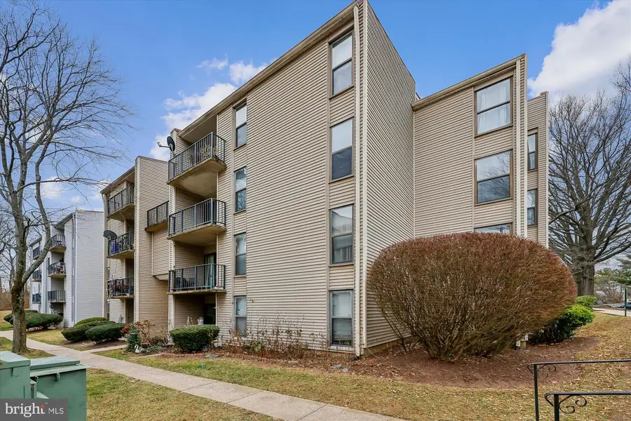 132 Duvall Ln #210202, Gaithersburg, MD 20877 - Image #2