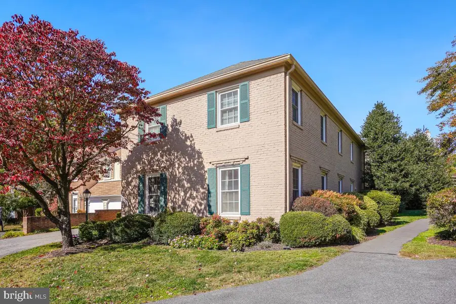 10336 Democracy Ln, Potomac, MD 20854 - #2