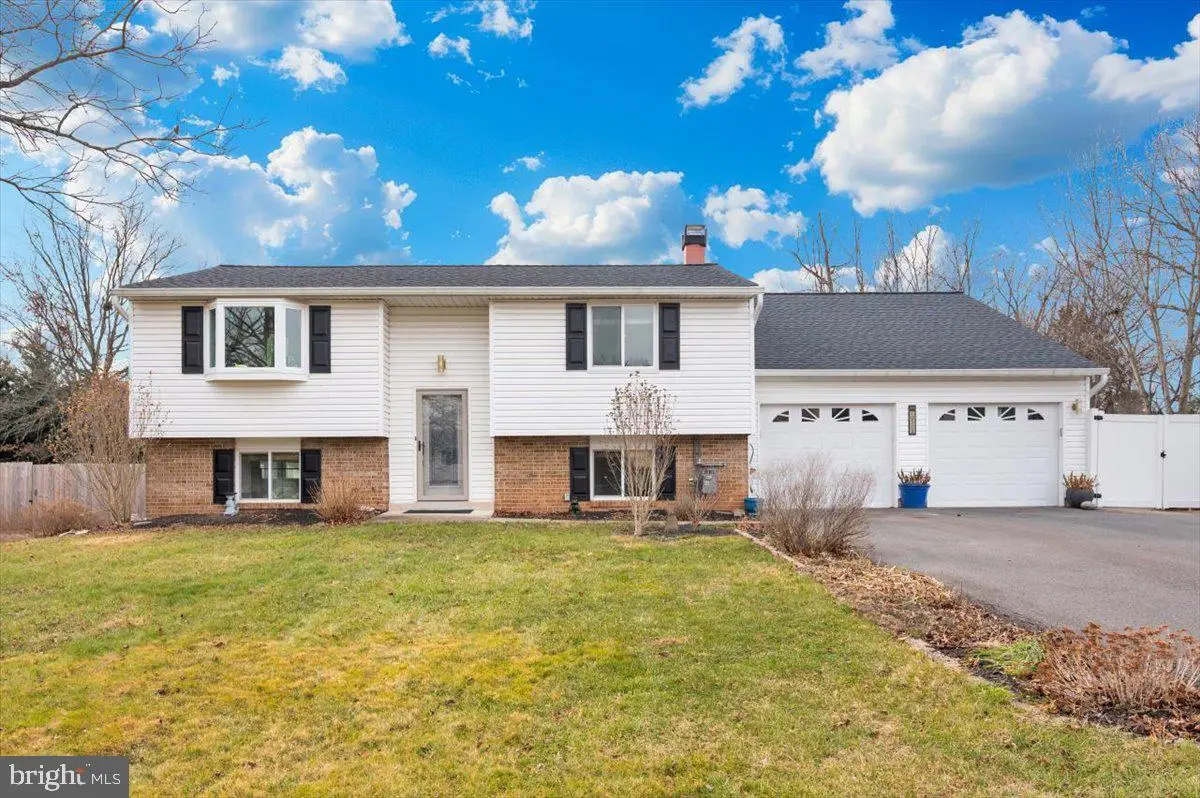 19312 Hempstone Ave, Poolesville, MD 20837 - Image #1