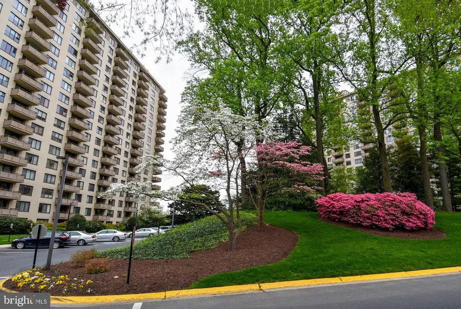 5225 Pooks Hill Rd #1214n, Bethesda, MD 20814 - #3