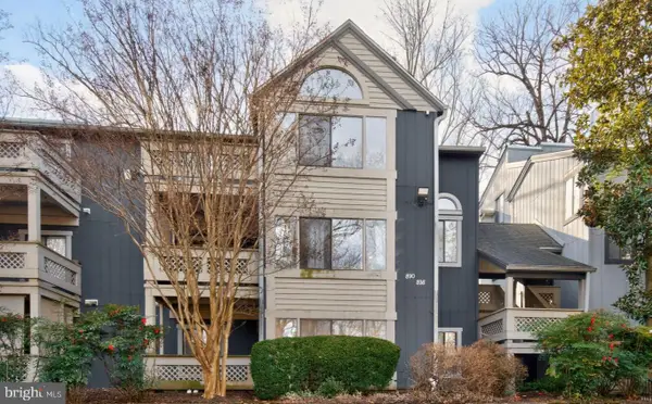 896 Windbrooke Dr #896, GAITHERSBURG, MD 20879