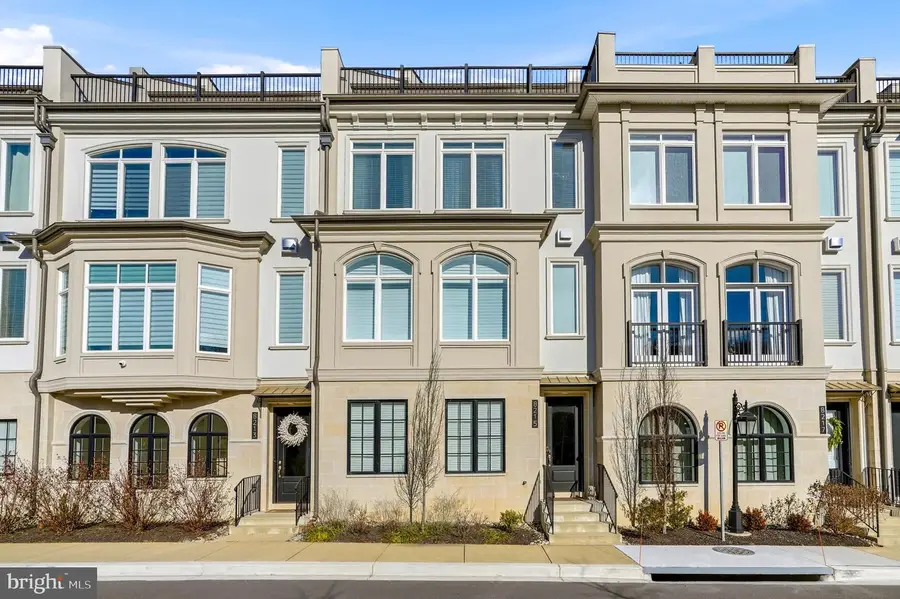 8215 River Rd, Bethesda, MD 20817 - #2