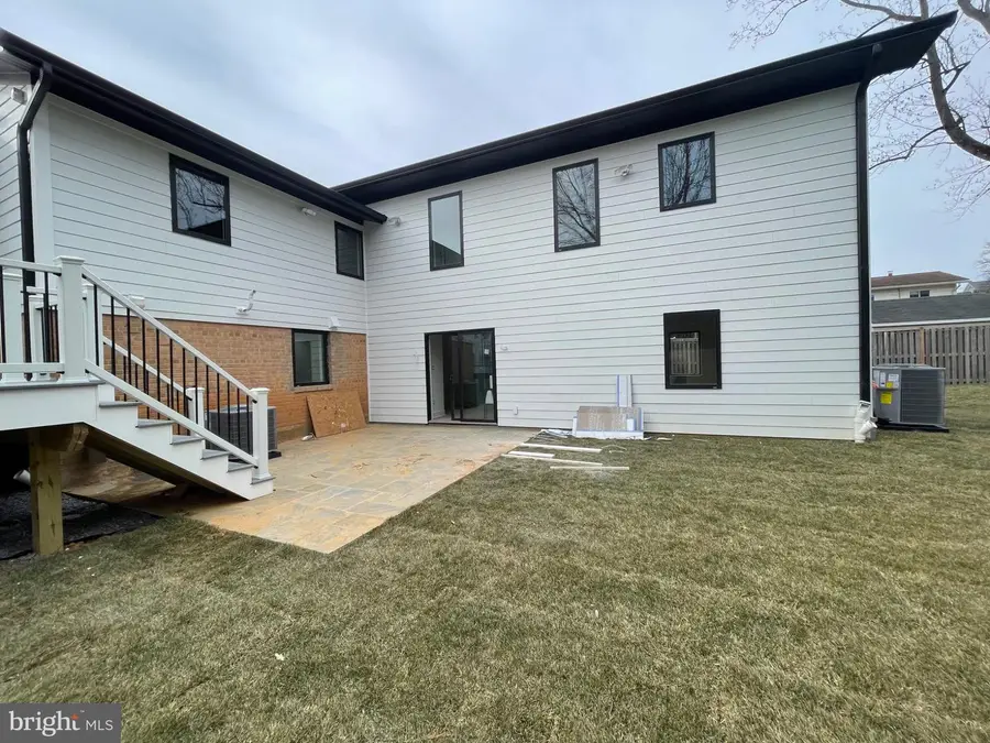 6311 Carnegie Dr, Bethesda, MD 20817 - Image #2