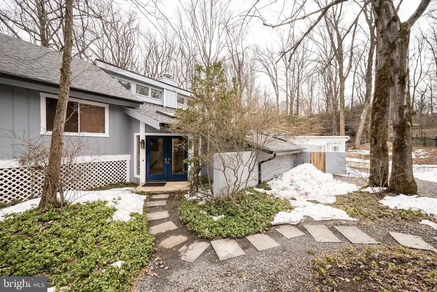 11005 Fawsett Rd, Potomac, MD 20854 - #2