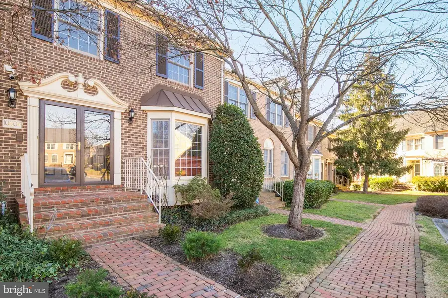 10804 Brewer House Rd, Rockville, MD 20852 - Image #2