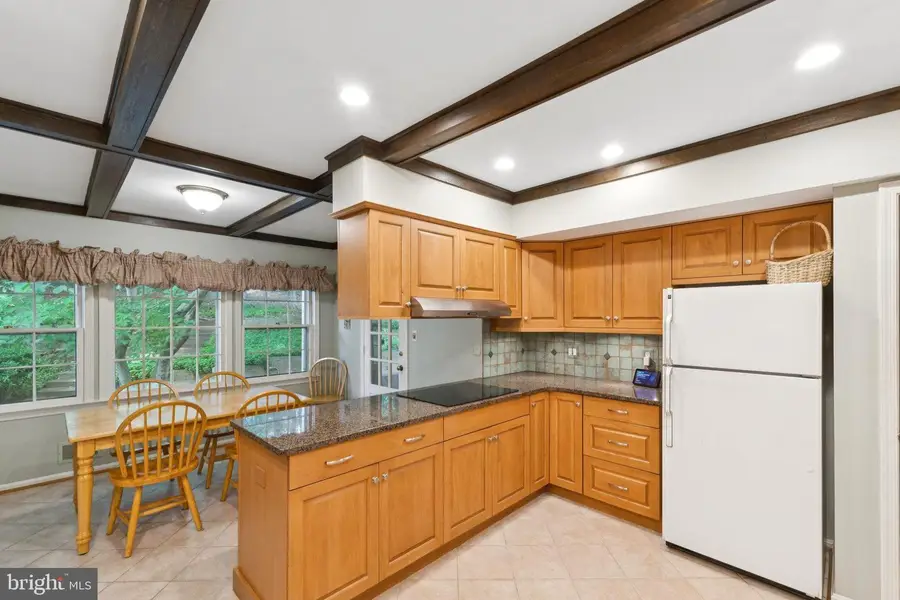 7605 Hackamore Dr, Potomac, MD 20854 - #2