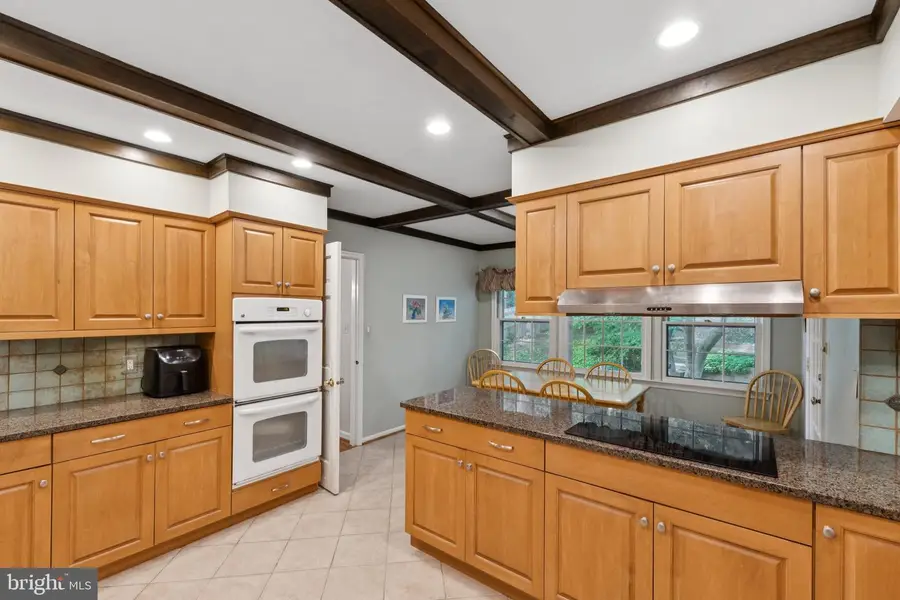 7605 Hackamore Dr, Potomac, MD 20854 - #3