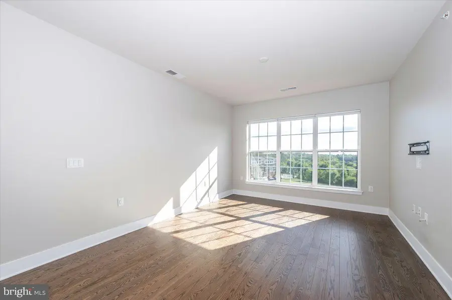 502 Diamondback Dr #502, Gaithersburg, MD 20878 - Image #3