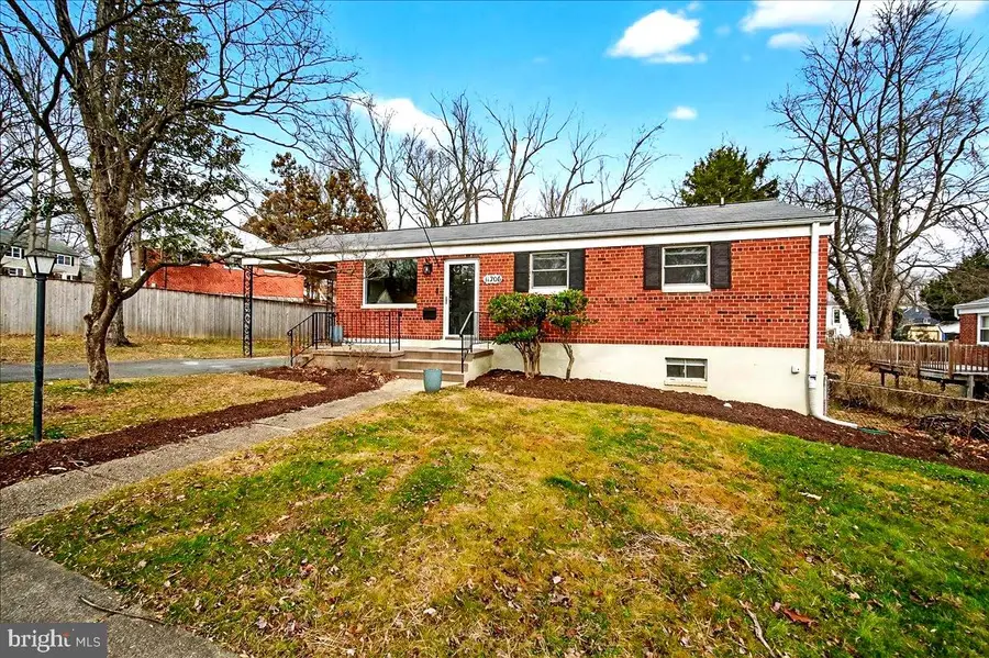 11206 Ashley Dr, Rockville, MD 20852 - Image #2