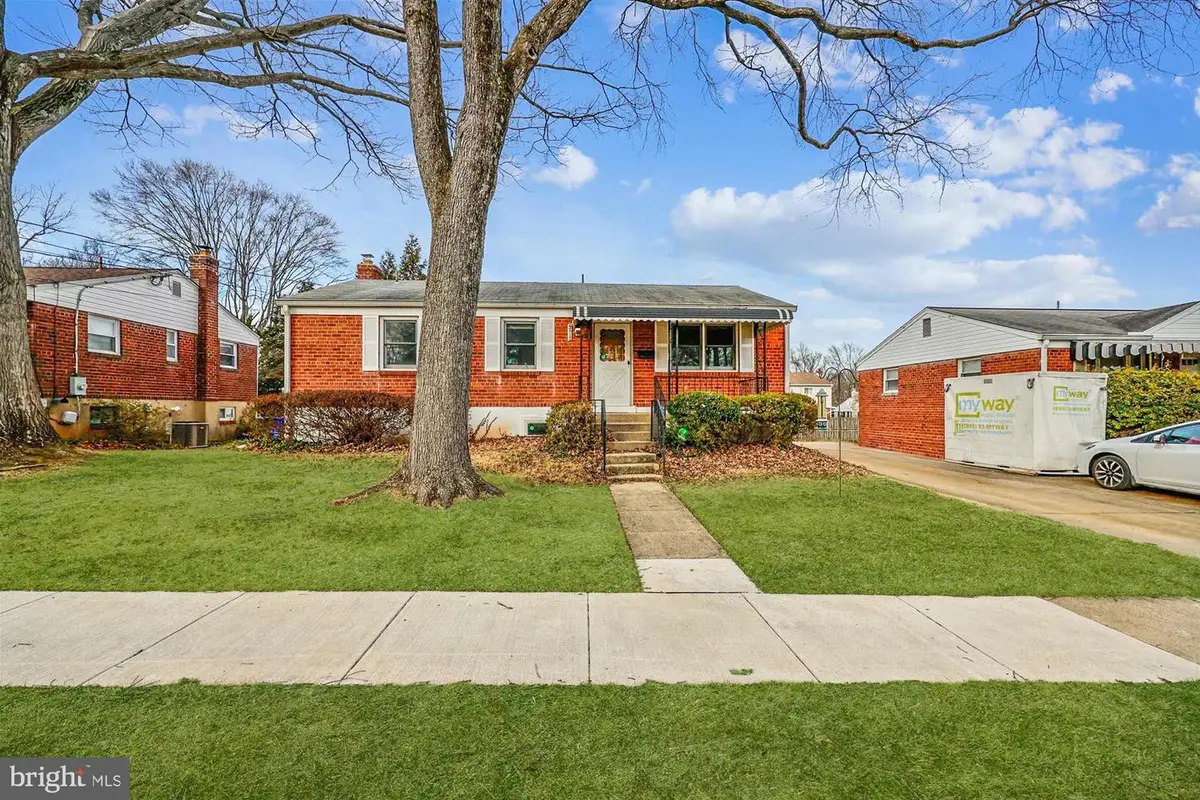 4717 Topping Rd, Rockville, MD 20852 - Image #1